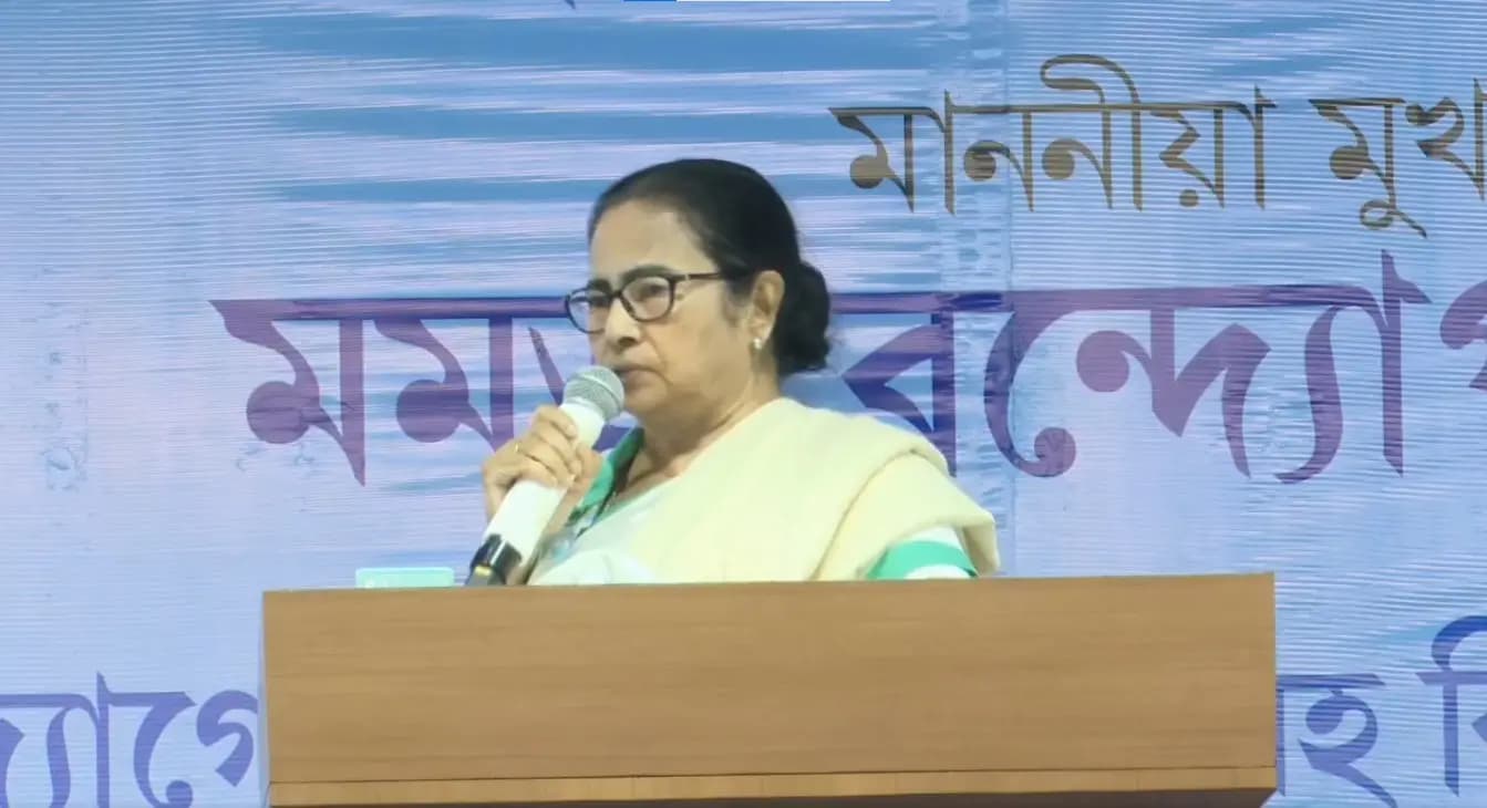 mamata attack central