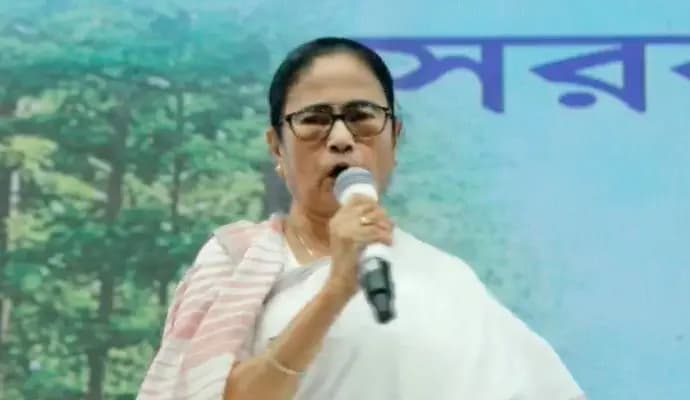 mamata attack central