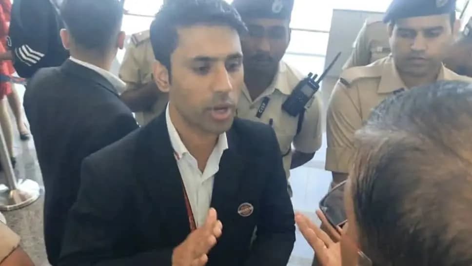 SpiceJet Cancels Flight Just 5 Minutes Before Boarding gnr