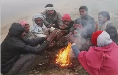 Cold winds linger as mercury dips again in Kolkata