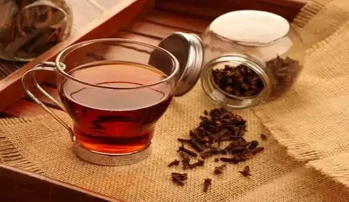 Give your skin a touch of love with THESE teas