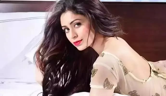 কার প্রতি ক্রাশ?