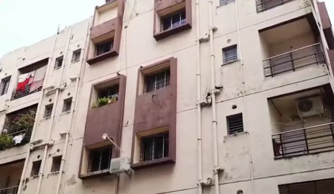 ed conducted raid in a businessman house in rajarhat