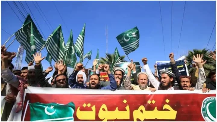 Man Killed By Mob For Desecrating Quran In Pakistan
