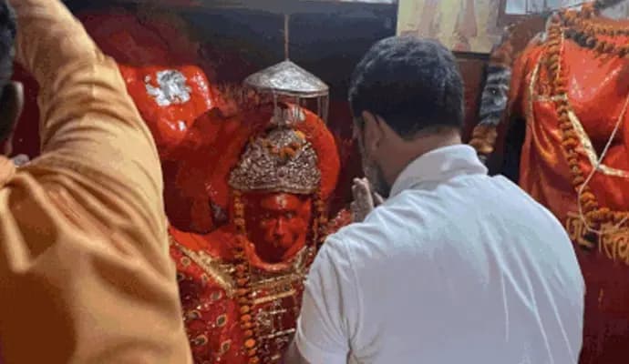 Rahul Gandhi visits Hanuman temple