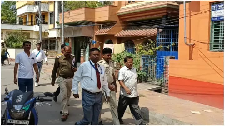 fake tea leaves sell, two detained