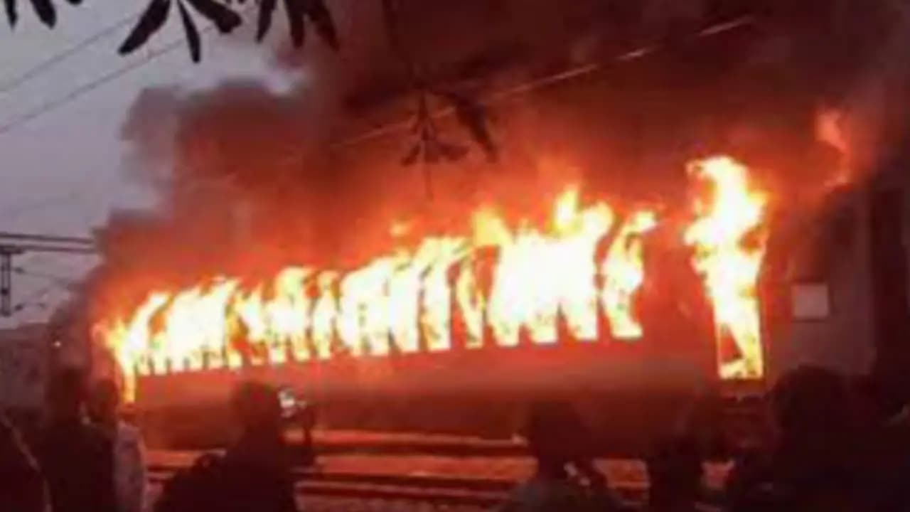 TRAIN FIRE IN UTTER PRADESH