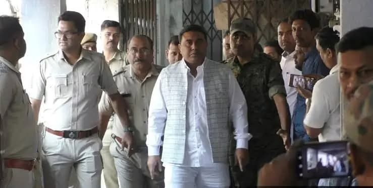 sheikh shahjahan aide amir gazi arrest