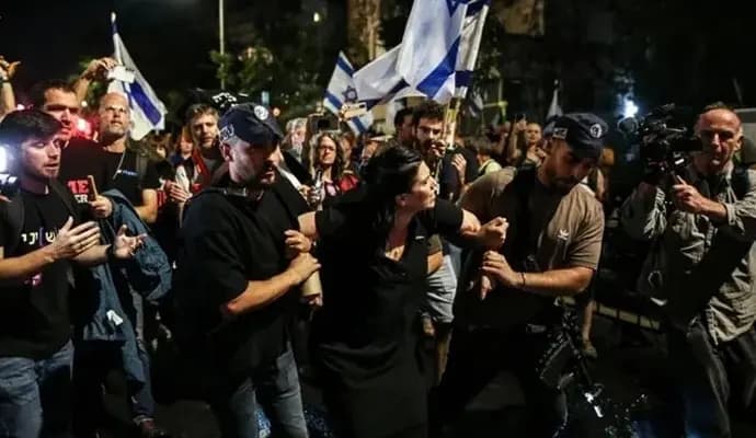 Thousands Of Israelis Turn Out For Anti-Government Protest