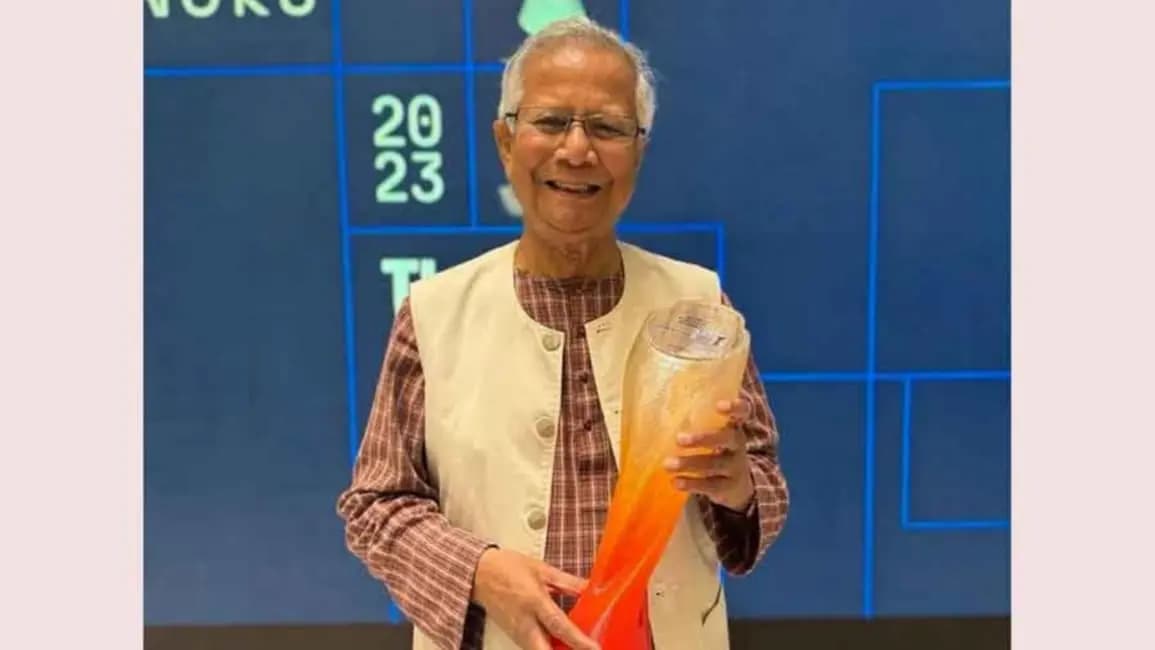 economist yunus gets world football award