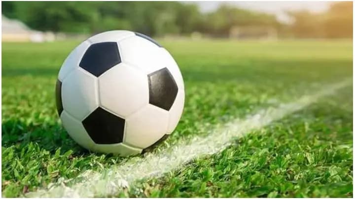 Bengali women team in the semi-finals of the national football tournament