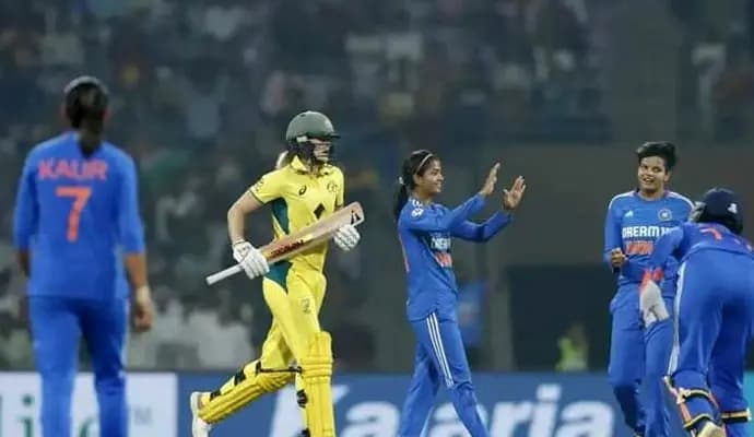 ind woman beat aus woman in 9 wickets
