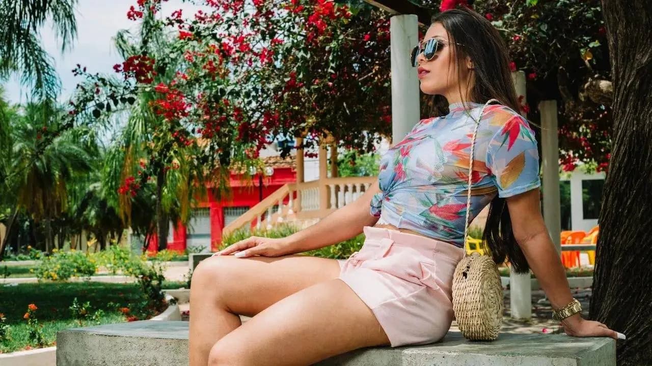 Summer Fashion Tips: Which colour should wear in this Season