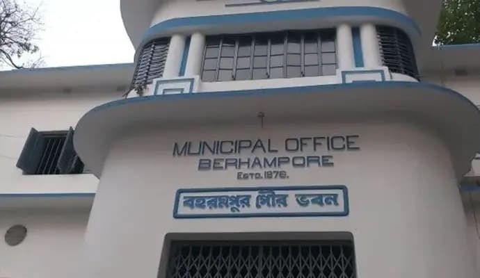 after house collapse in gardenreach, murshidabad various municipality takes actions