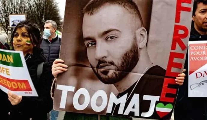 Iranian rapper awarded death sentence