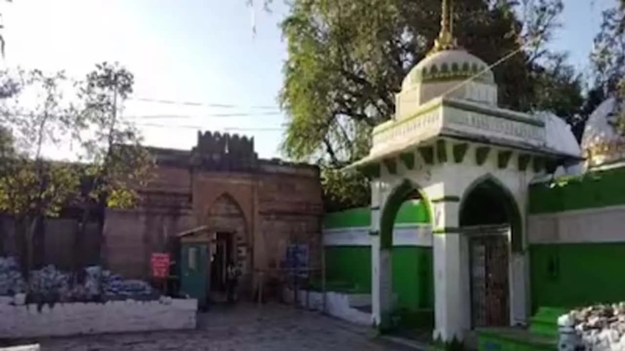 From Bhojshala to Krishna Janmabhoomi A Glance at Indias Worship-Site Disputes