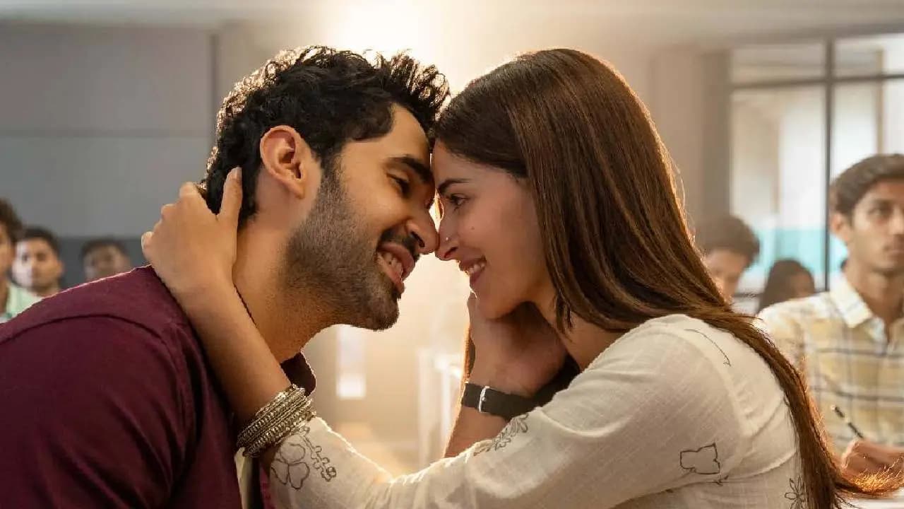 Chand Mera Dil: CBFC cuts 96 seconds of kissing scenes from Ananya Panday Lakshya film