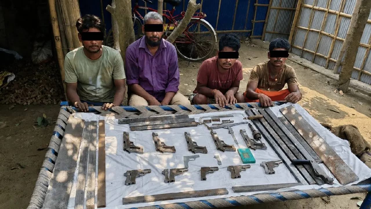 Weapons Seized in Kolkata STF Nabs Four Criminals from Bihar Cartridges Recovered