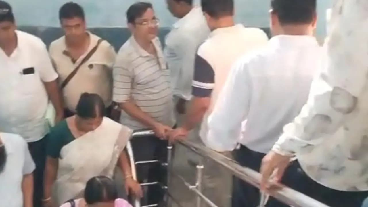 mass resignation of halisahar municipality councilors