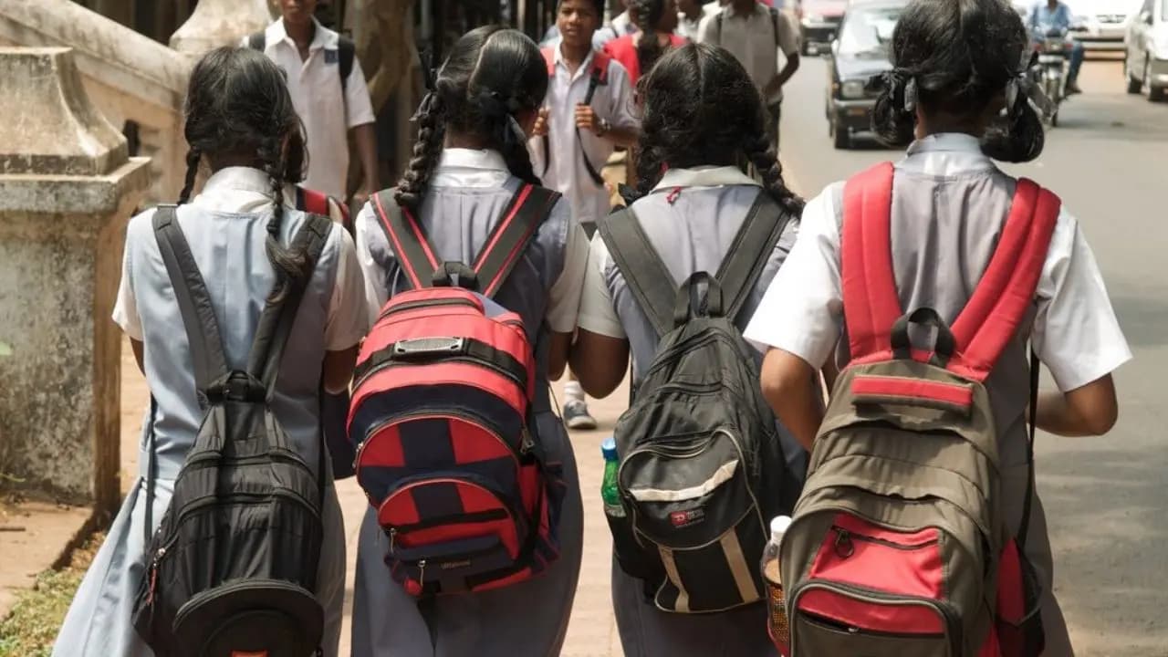 West Bengal caps school bag weight at 10% body weight, restricts homework