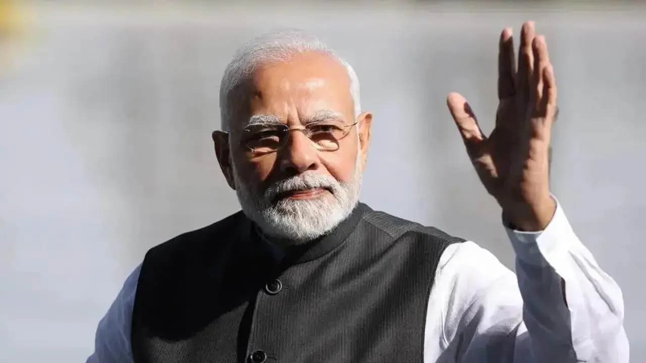 Prime Minister Modi congratulates Debangshu on his victory in Falta