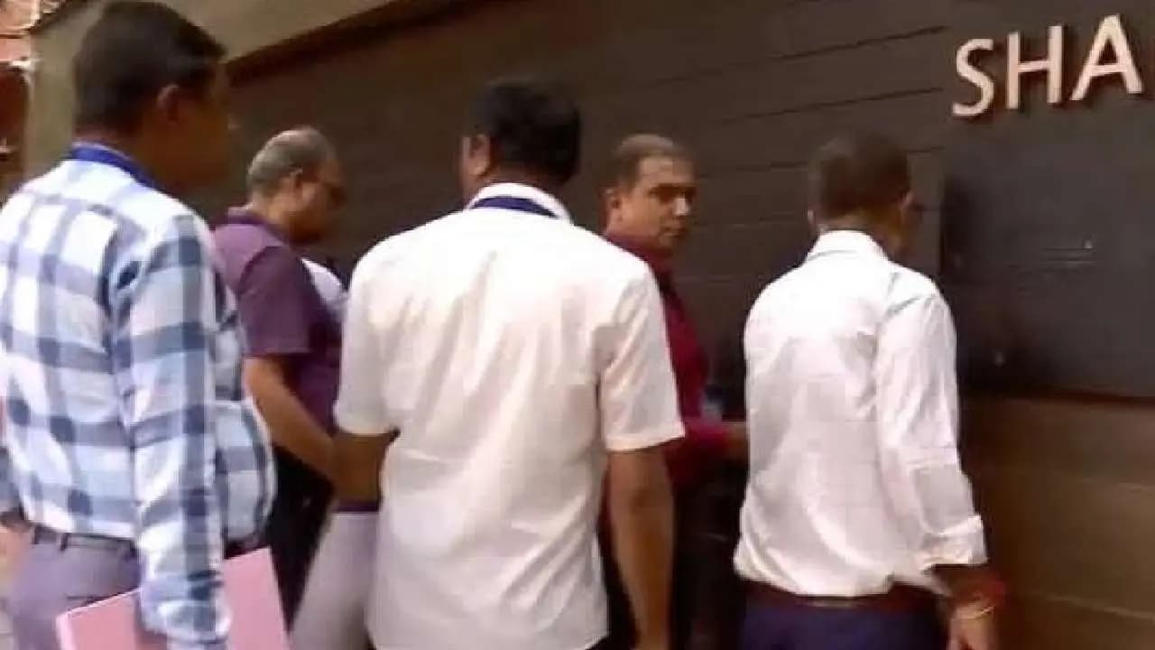 CID Team Reaches Abhishek Banerjee Residence for Investigation