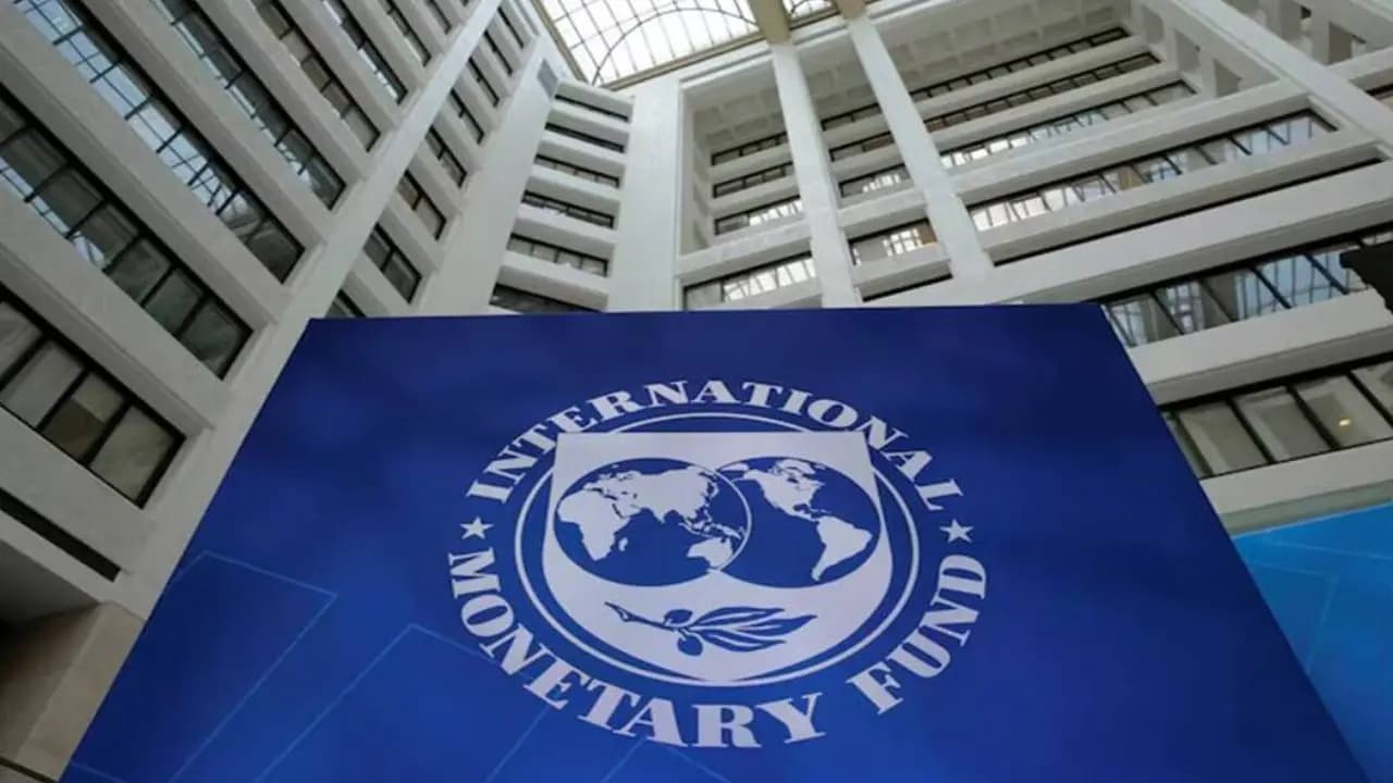 Bangladesh is overtaking India in the economic struggle