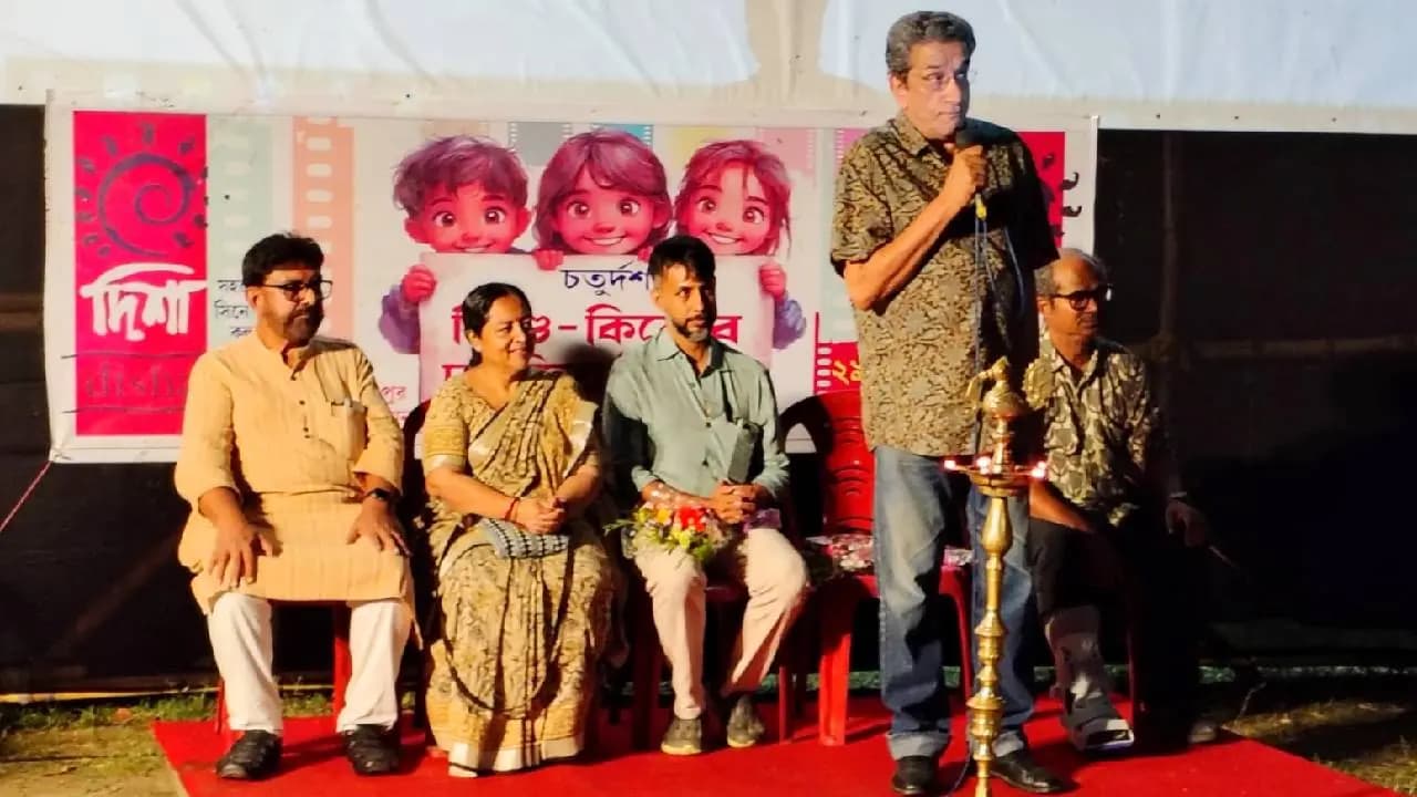 Cinema Triumphs Over Weather: Hundreds Gather At Santoshpur Lake For 3 Day Children s Film Festival