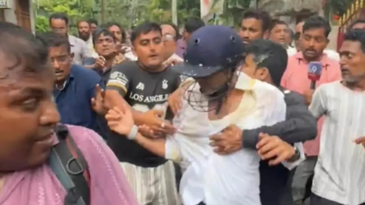 Attackers on Abhishek Banerjee Linked to Trinamool In Sonarpur