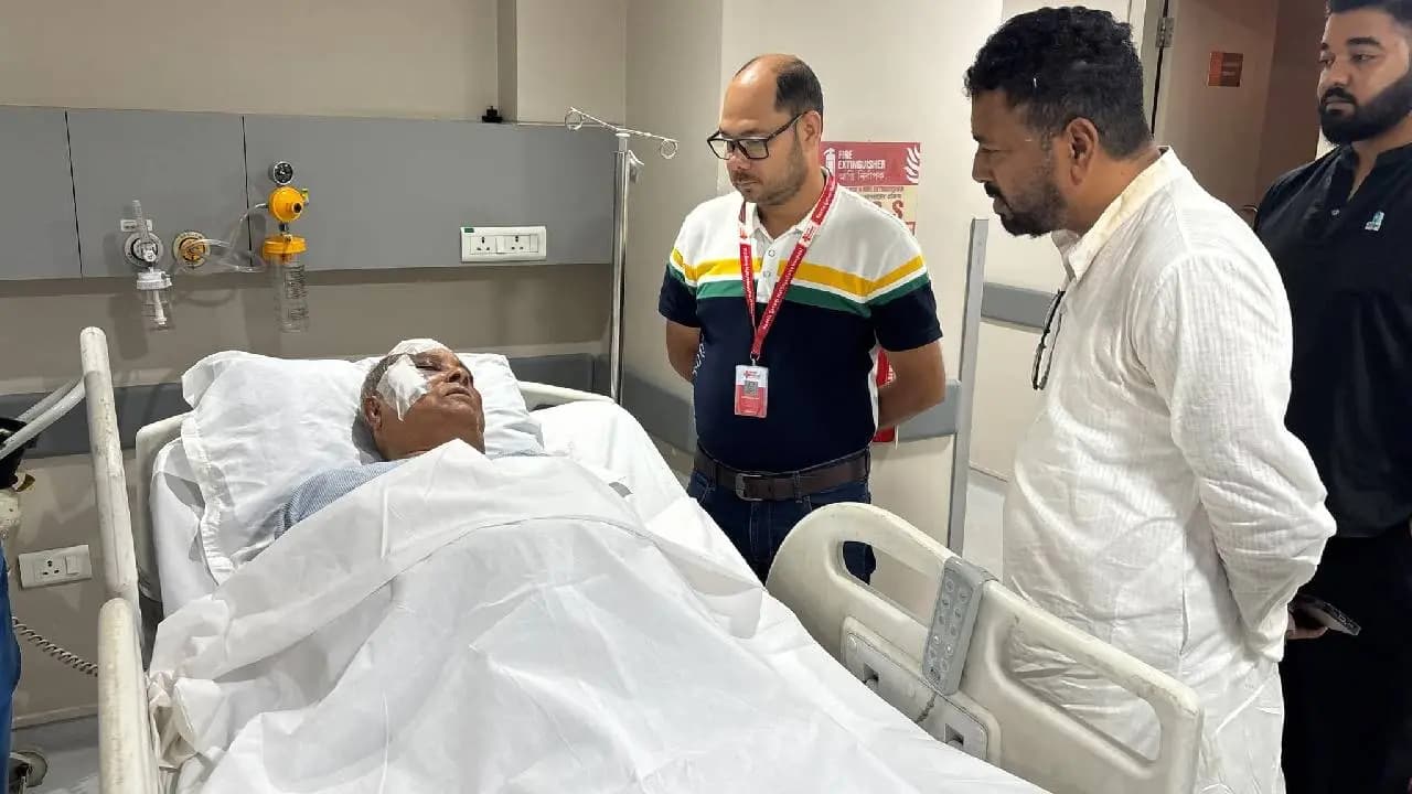 West Bengal Minister Shankar Ghosh Visits Hospital To Meet Ashok Bhattacharya
