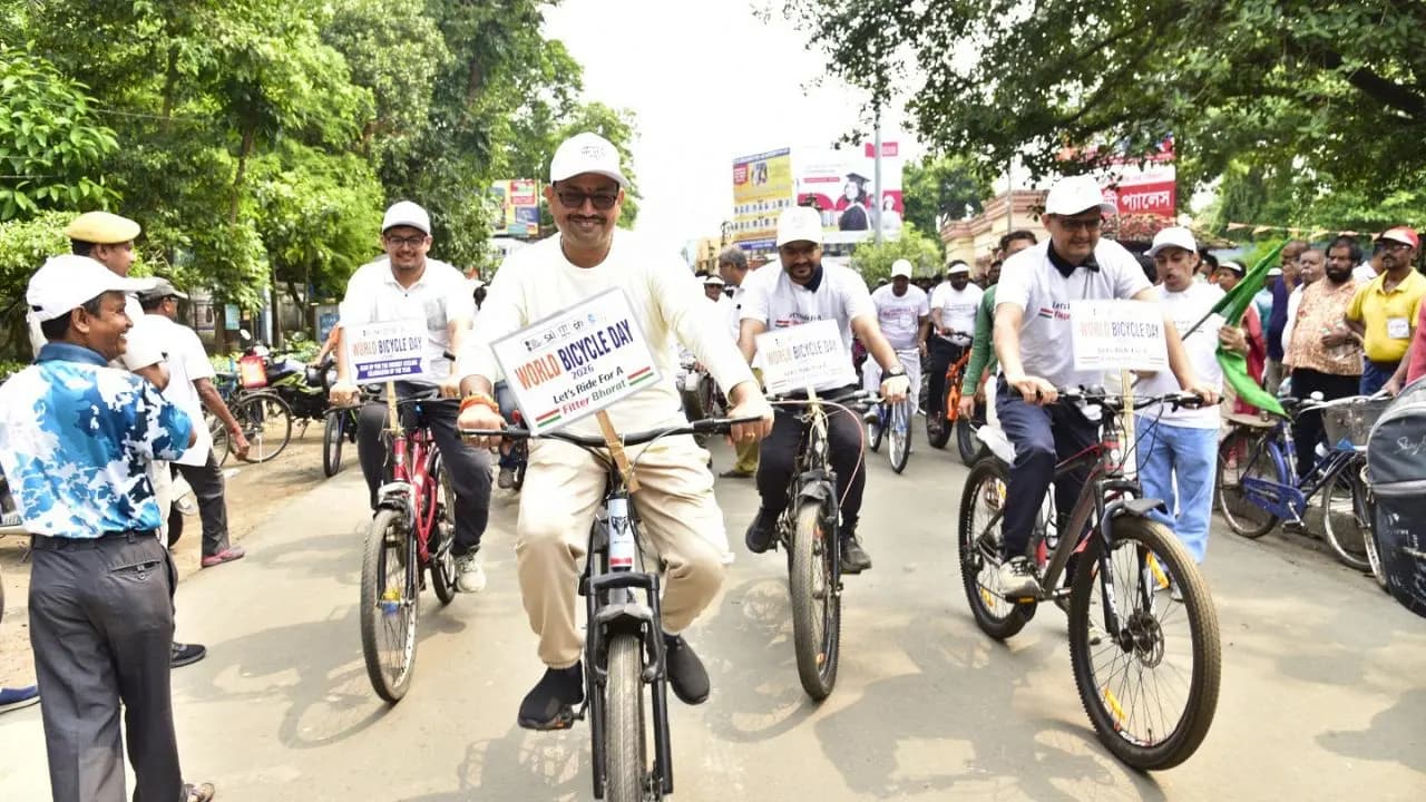 Sunday on Cycle Event organized in Chandannagar for a pollution free environment and a healthy body