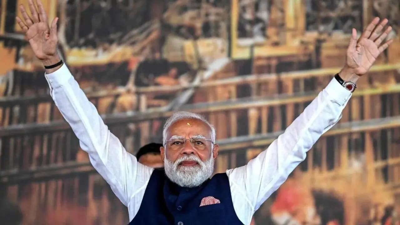 PM modi breaks nehrus record of Indias longest-serving PM