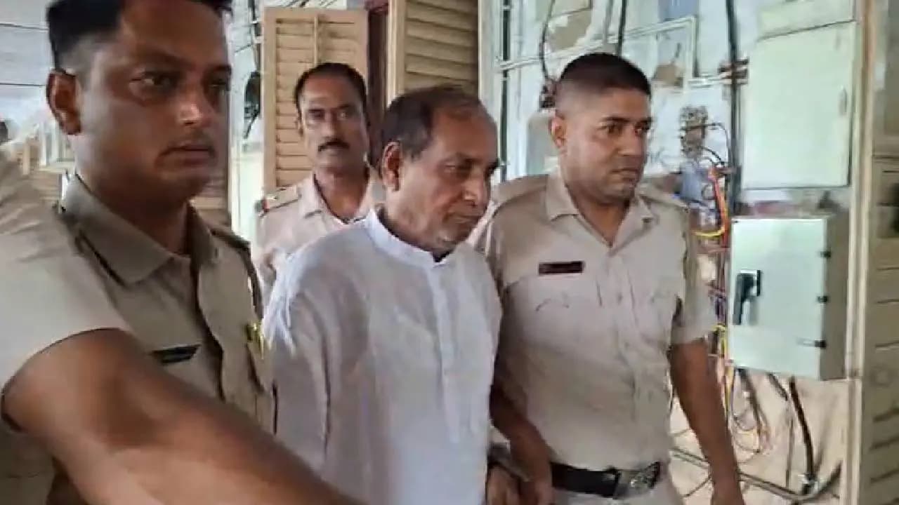 Arambagh Former TMC Chairman Accused in Rs 7 Crore Scam gets 14 Days Police Custody