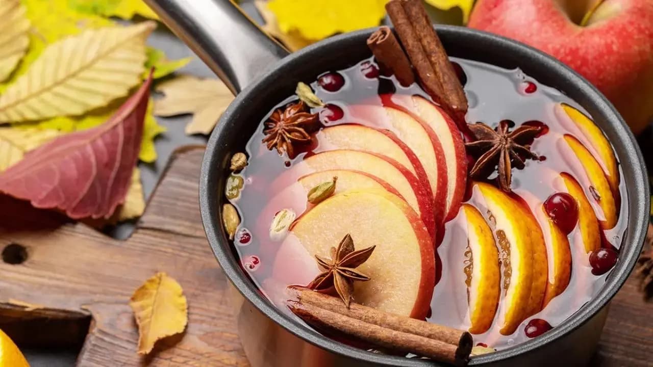 Boiled Apple Water benefits for digestion and health
