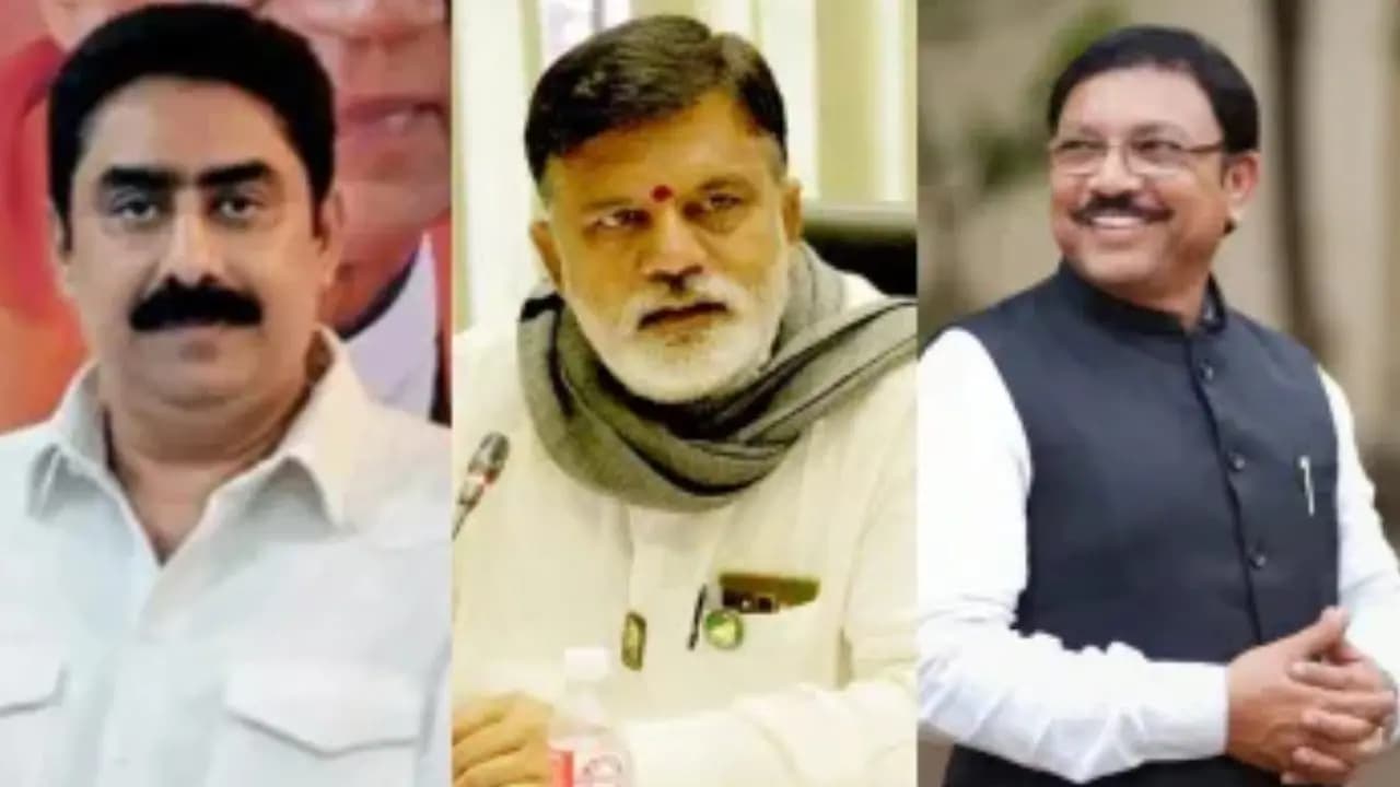 further split in team uddhav strengthen Eknath Shinde faction