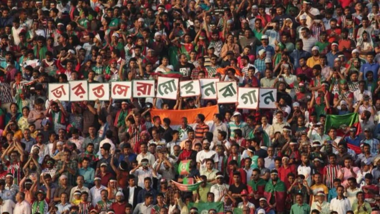 ২০০০ সালে জাতীয় দলের হয়ে মলদ্বীপে খেলতে গিয়েছিলেন। সেই দলের সদস্য ছিলেন দুই দিকপাল-ভাইচুং ভুটিয়া ও আইএম বিজয়ন। ফিরে এসে ইংল্যান্ড সফর। ভারতীয় দলের টিডি তখন পিকে ব্যানার্জি। কোচ সুখবিন্দর সিং। চার