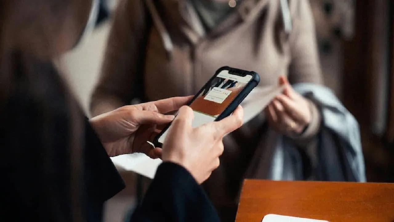 Bumble Date Horror: Bengaluru Woman Discovers Her Secret Intimate Videos Leaked on Adult Sites After 4 Years