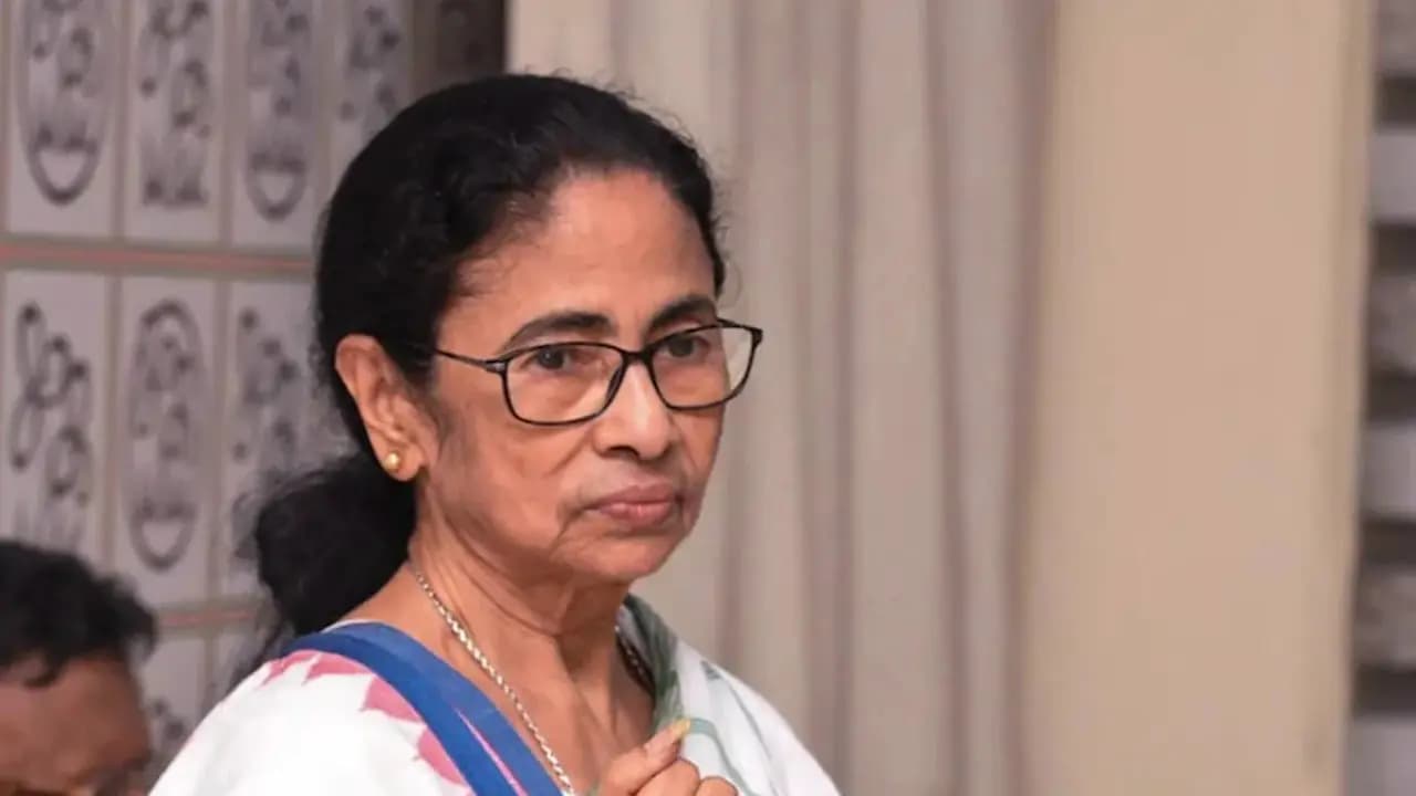Mamata Banerjee Facebook Live: TMC Supremo to go live on Facebook speculation arose regarding the issue