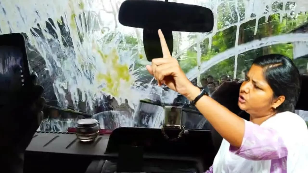 eggs thrown to cpm leader meenakshi mukherjee car at cooch behar sitalkuchi