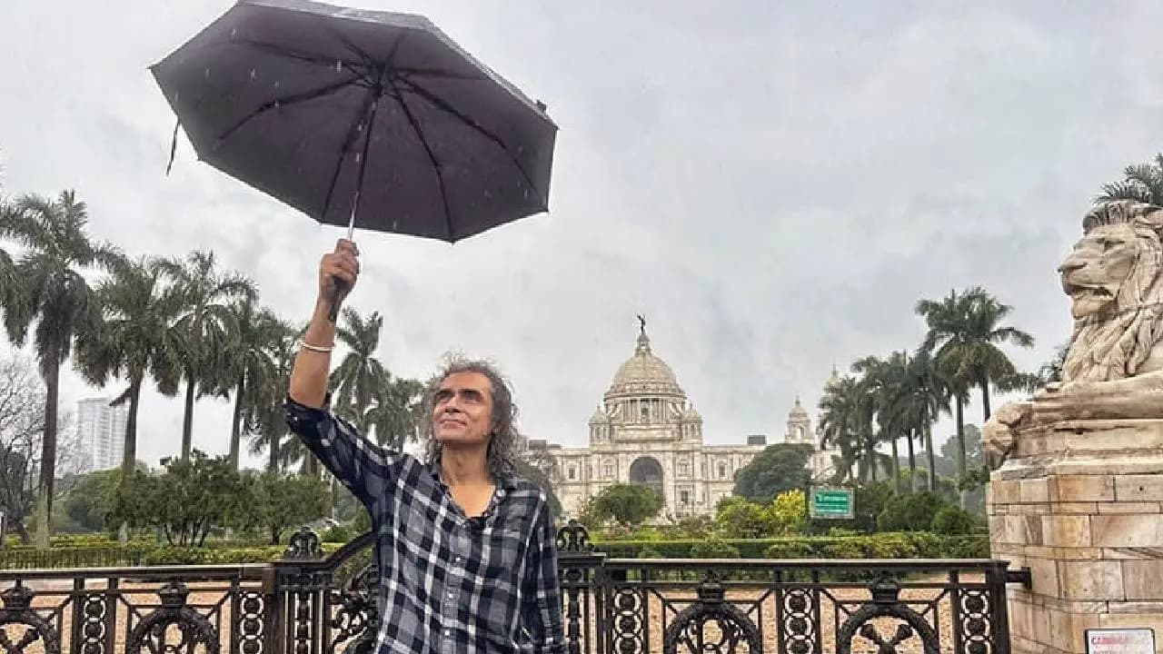 Imtiaz Ali in Kolkata: Director Visits Victoria Memorial to Promote New Film Main Wapas Aaunga