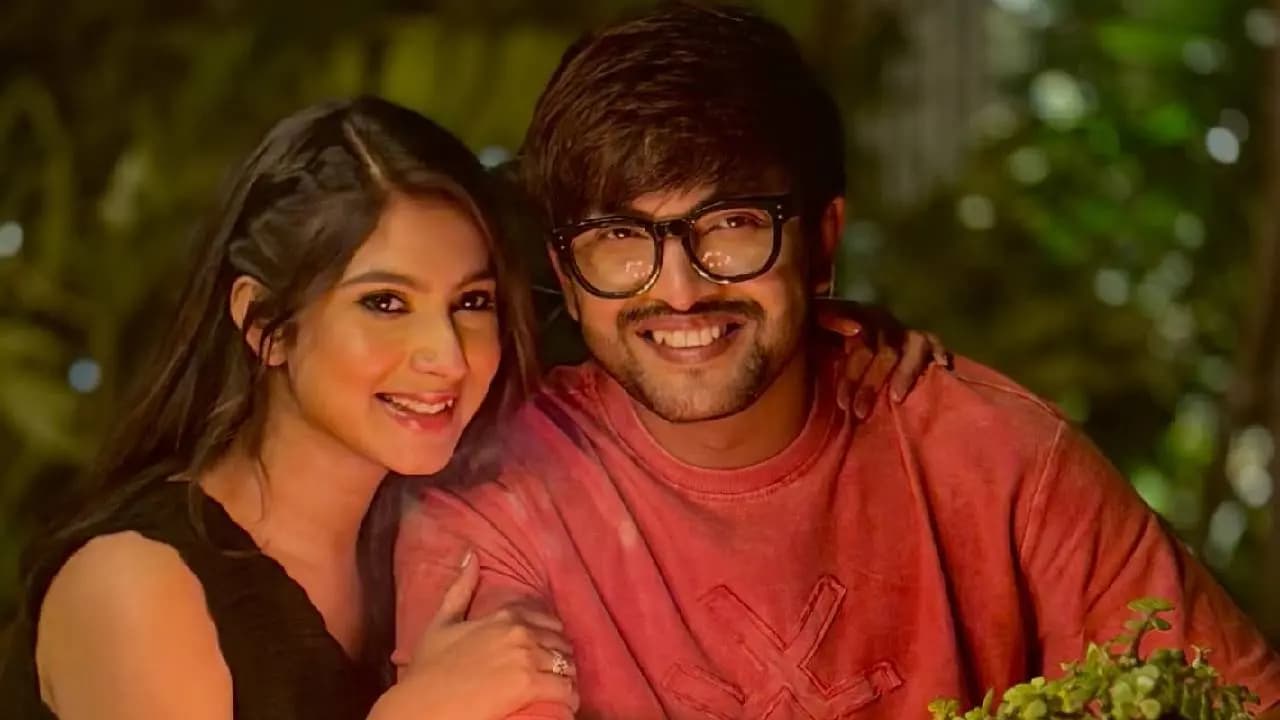 Sourav Chakraborty and Suvosmita Mukherjee spend time together in vacation after their engagement