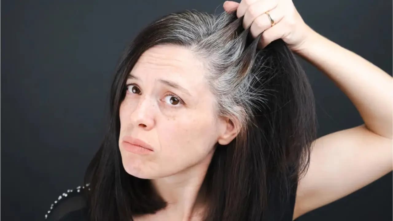 Can White Hair Turn Black Again? Read What Science and Dermatologists Say