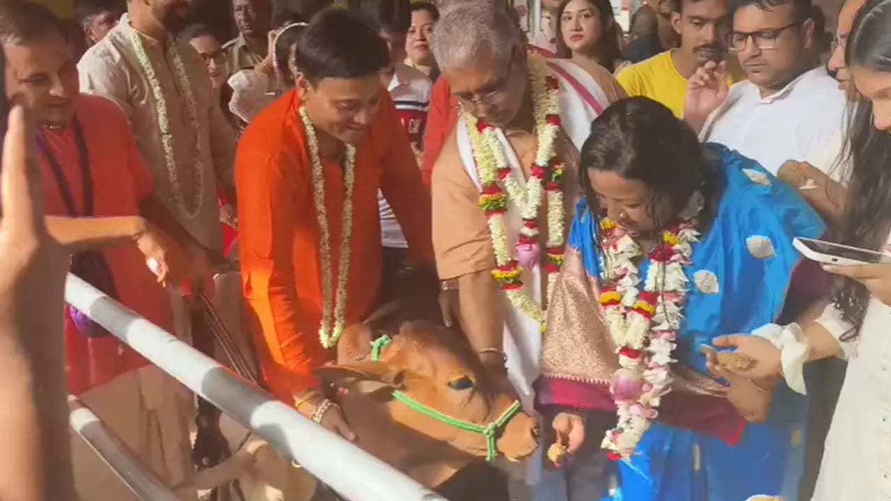 Dilip Ghosh At Mayapur ISKCON: Dilip Ghosh visited ISKCON Mayapur on the day of the Rath Yatra accompanied by his mother and wife; what rituals did he perform
