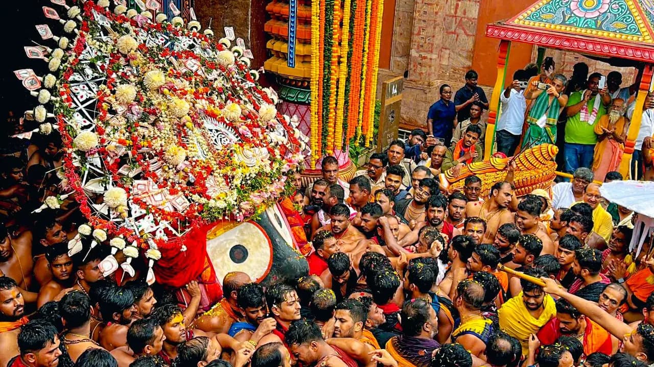 Stampede Situation during Rath Yatra in Puri several injured one succumbed to death