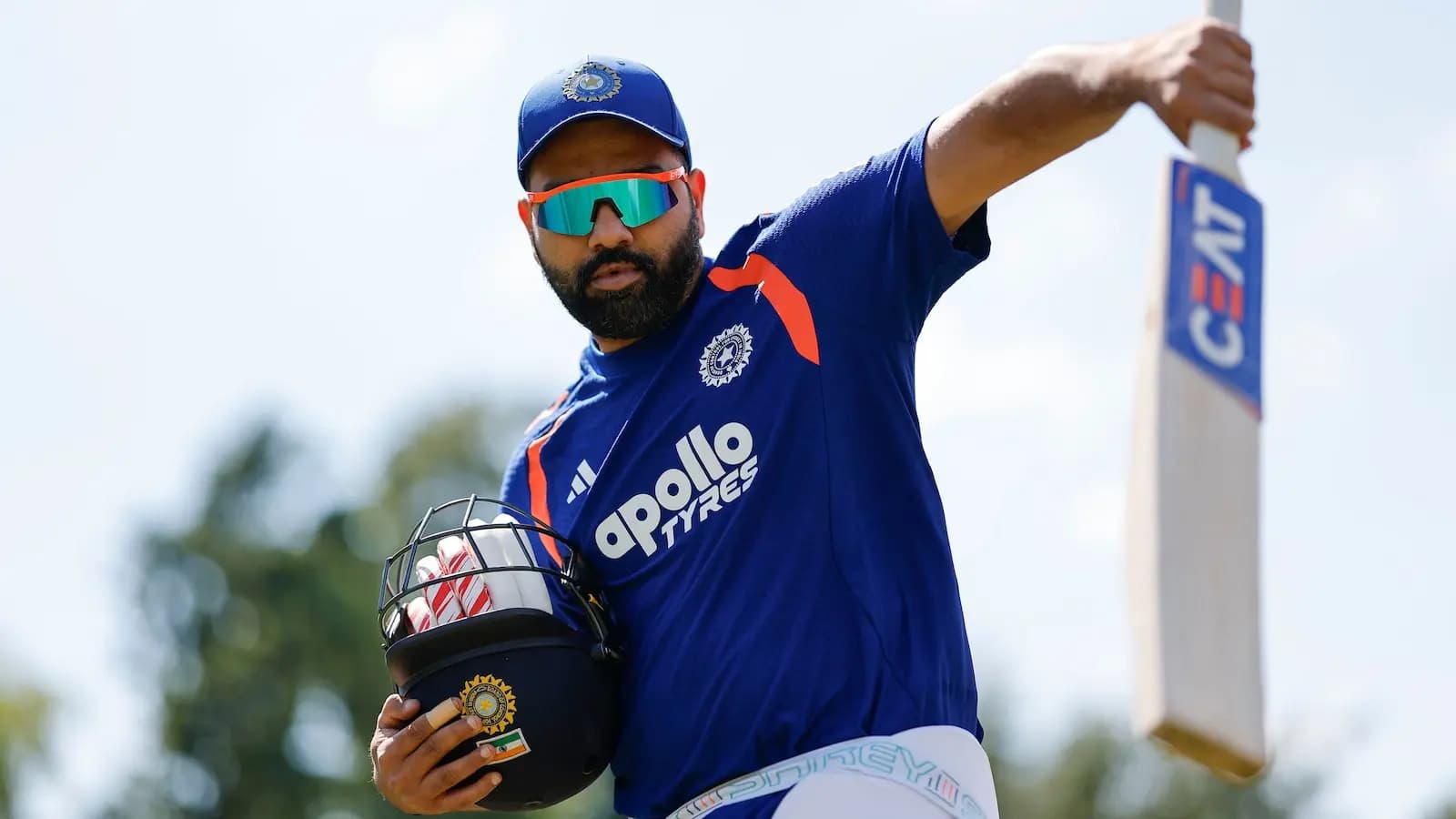 Rohit Sharma's parents reach England amid last ODI for India chatter