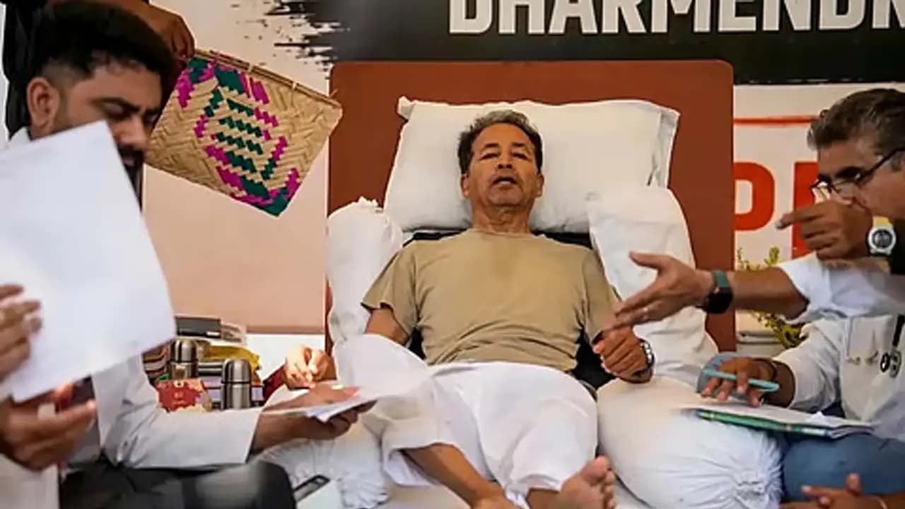Sonam Wangchuks Challenge: Under what conditions did Sonam Wangchuk agree to end his hunger strike on July 20