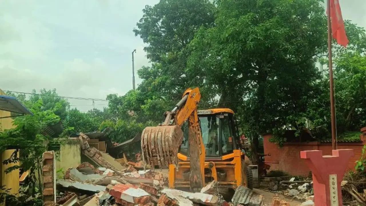 cpim run community kitchen demolished by administration in habra