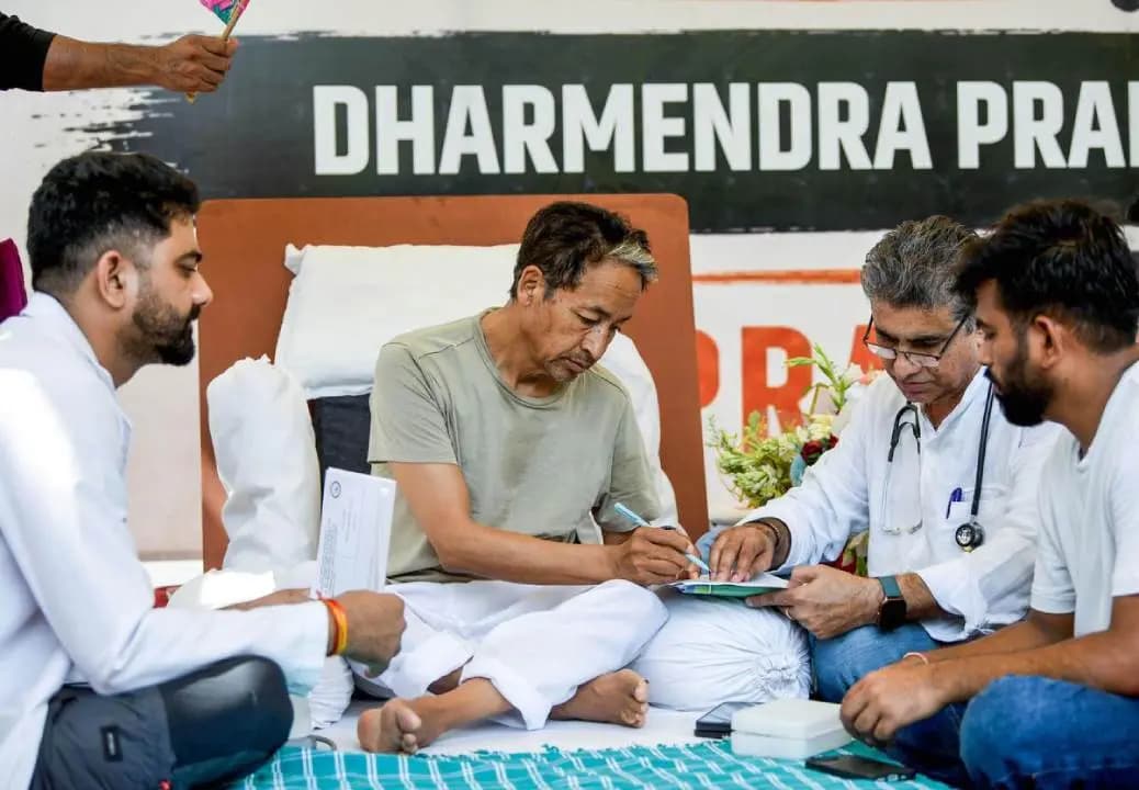 CJP Protest In Jantar Mantar: Sonam on hunger strike in hospital, Delhi Police adamant on blocking March to Parliament