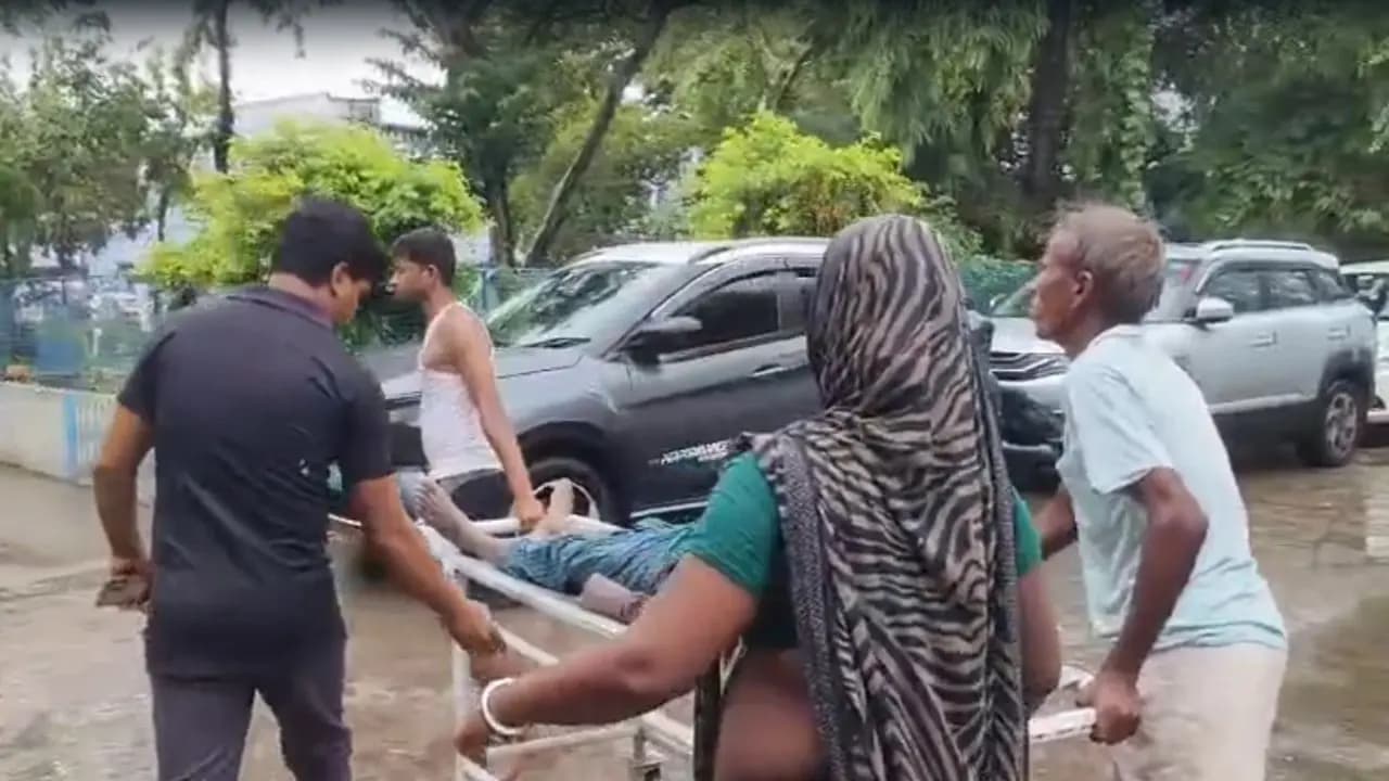 One Died and several injured in Murshidabad due to heavy rain and lightning