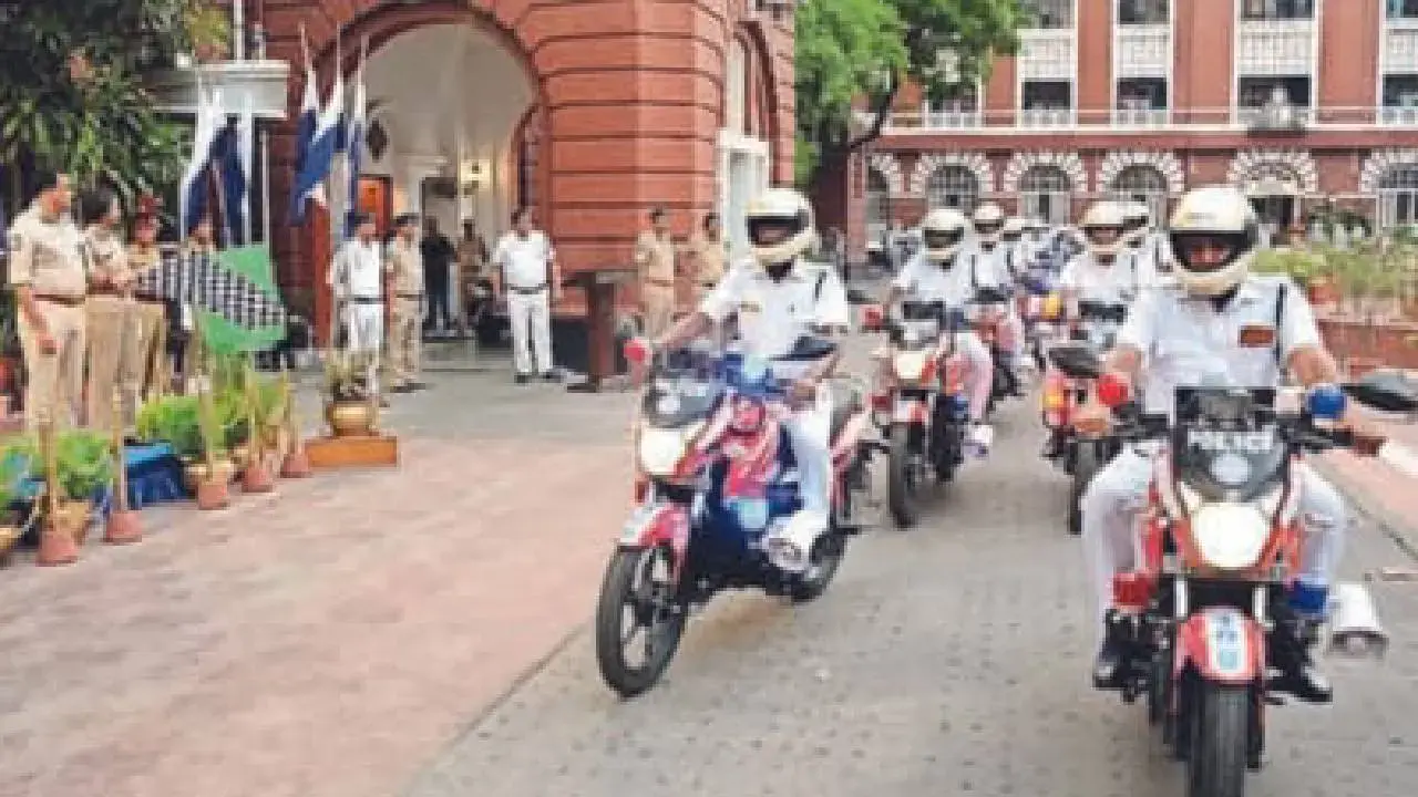 Kolkata Police New Plan to Speed Up 100 dial Service
